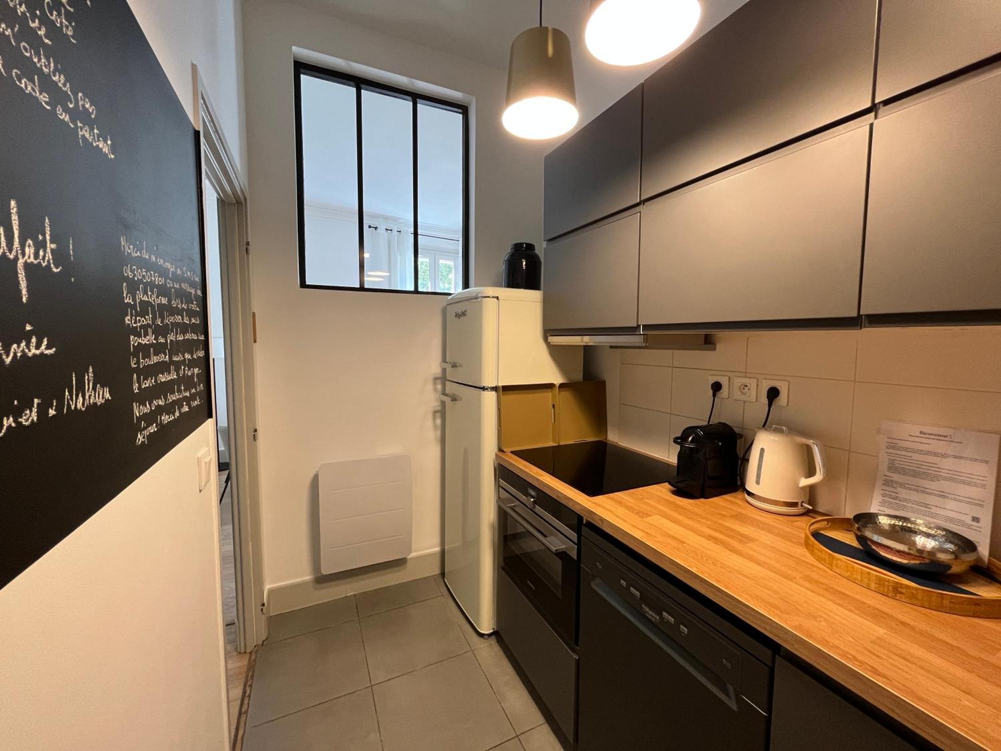 Nimes , Appartement Renove Dans Immeuble Classe. 外观 照片