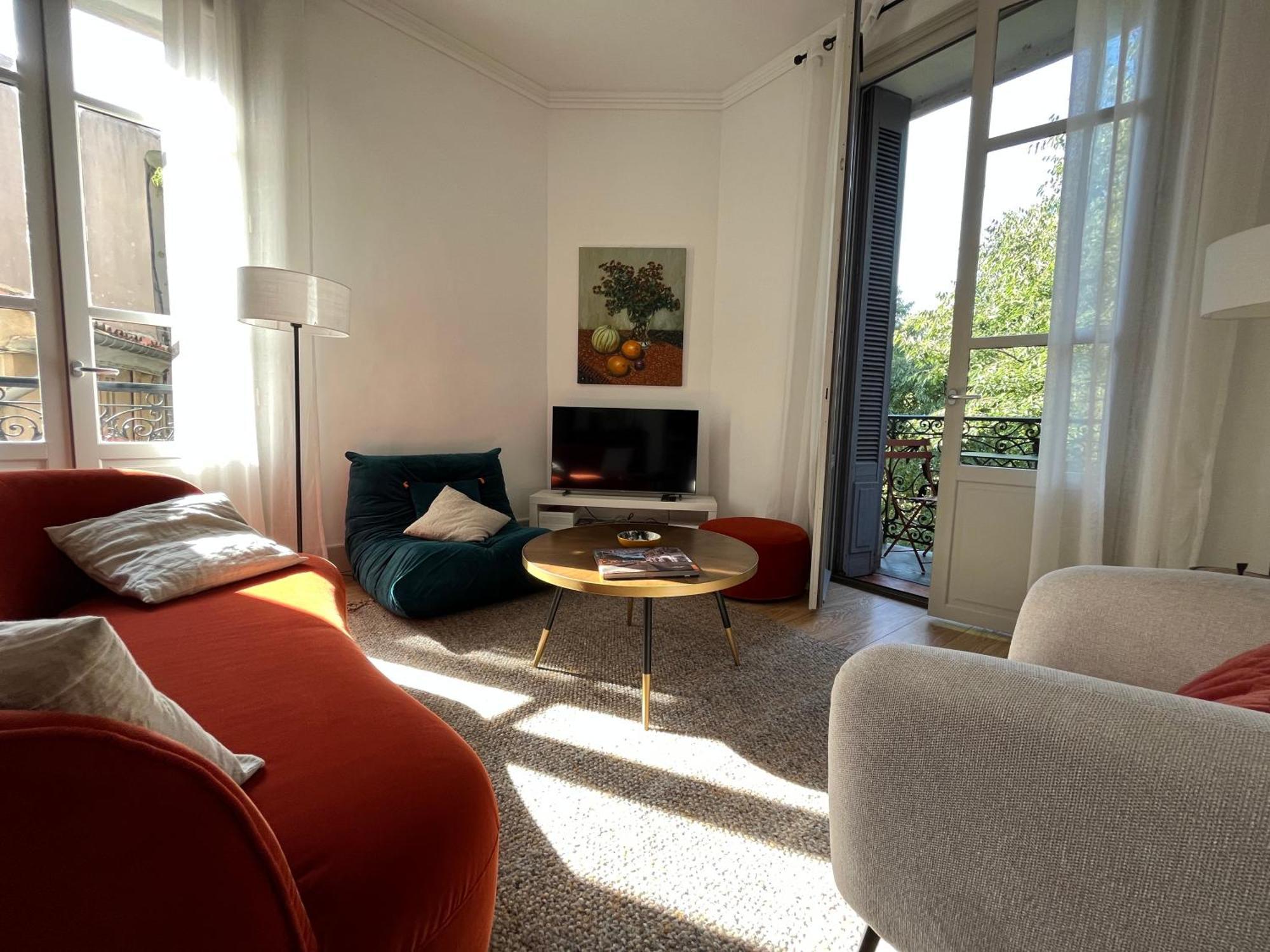 Nimes , Appartement Renove Dans Immeuble Classe. 外观 照片