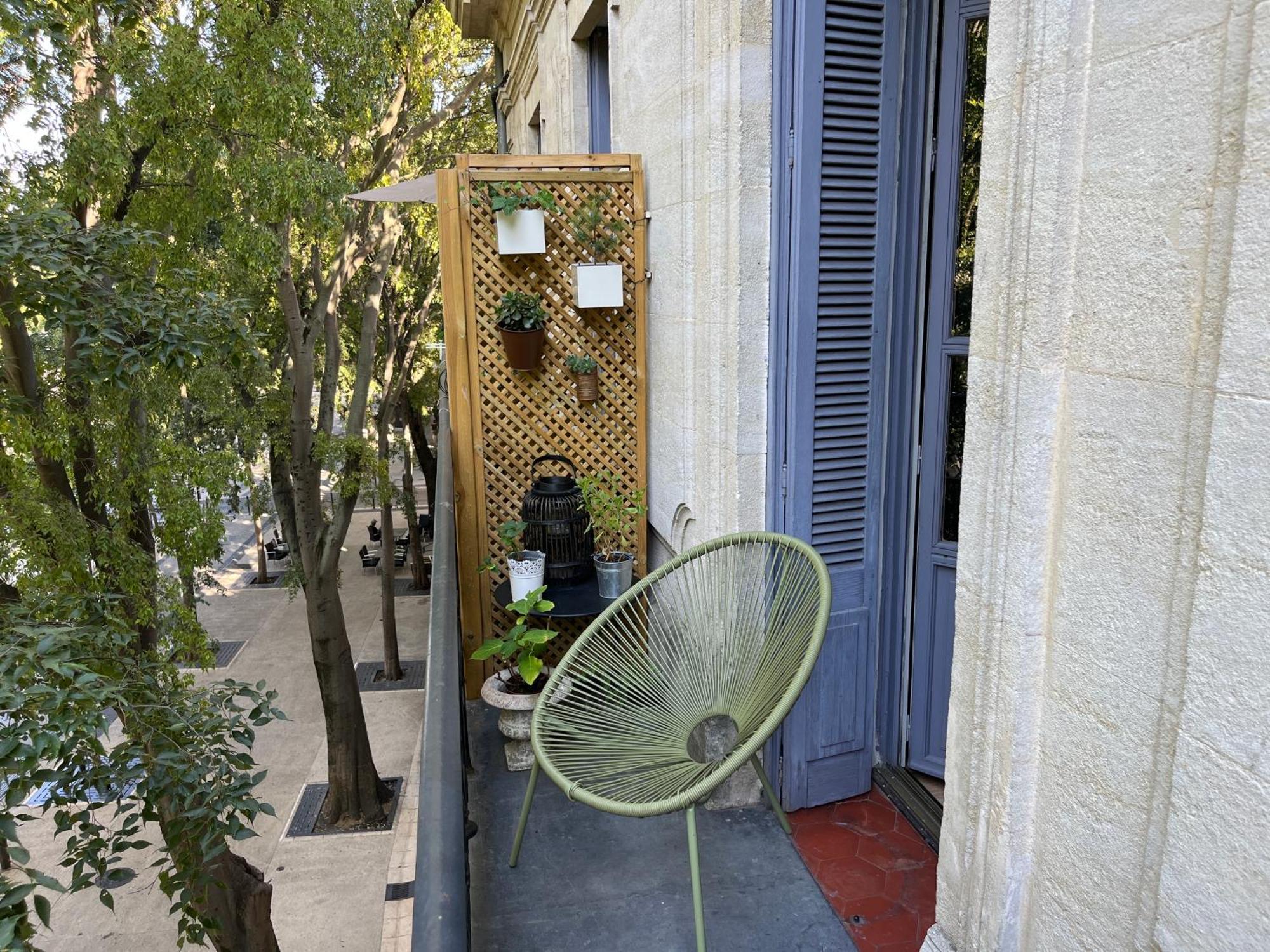 Nimes , Appartement Renove Dans Immeuble Classe. 外观 照片